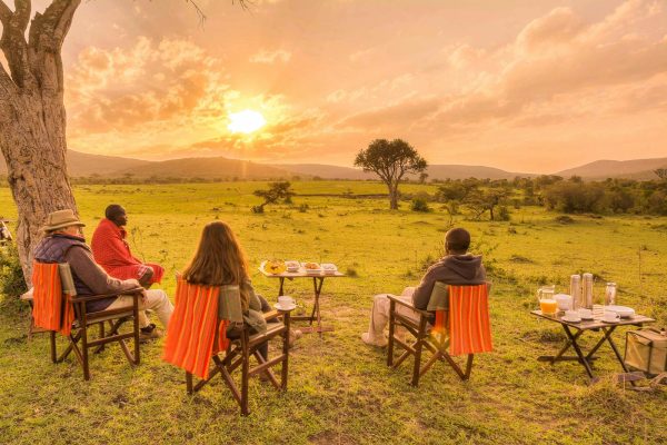 sunset-dining-african-safari